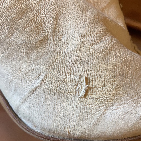 GIVENCHY HEELED BOOTIES - Picture 9 of 9